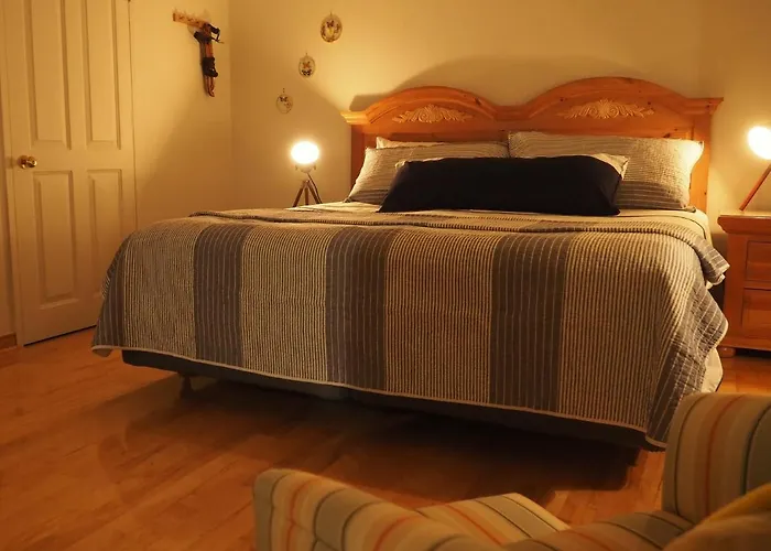 Cozy 2 Bedrooms Condo With Stunning Mont Tremblant Mountain And Lakeview