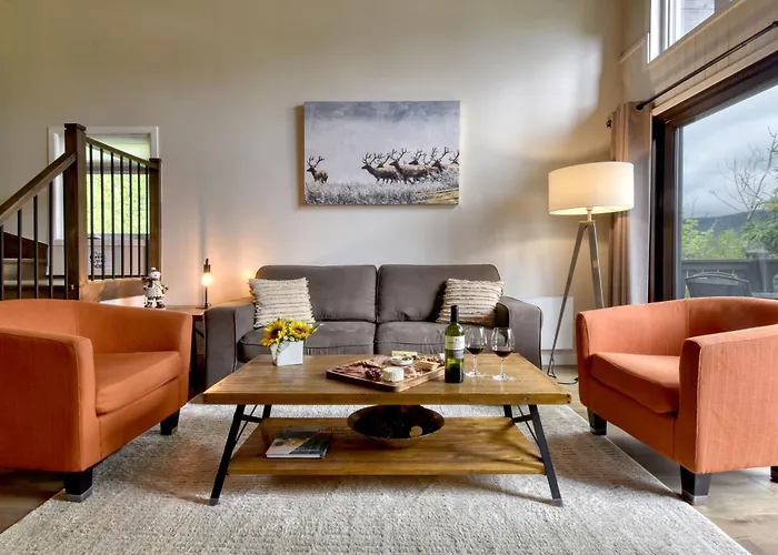 Stunning Condo - View On Lake Tremblant & Mountain